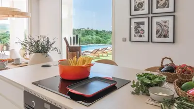 Comida en o cerca de esta casa o chalet