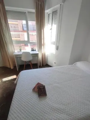 Cama o camas de una habitación en Piso compartido DELYRENT, zona CorteInglés
