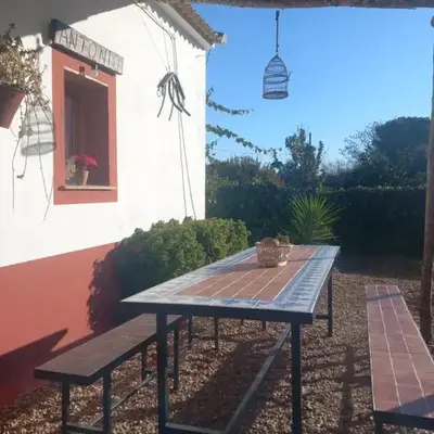 Casa Rural Camino de los molinos y su establo