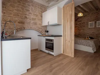 Una cocina o zona de cocina en BHost - Las Cañas