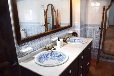 Un baño de Casa Rural MIRASIERRA