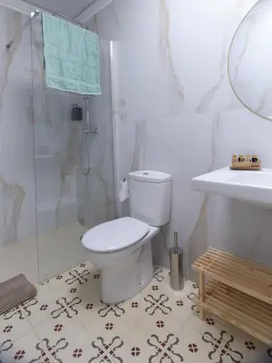 Un baño de V11apartamentos 2