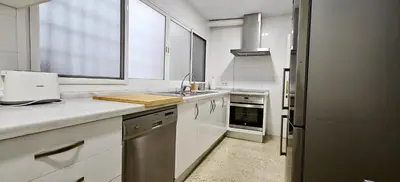 Una cocina o zona de cocina en Suite Deluxe Puerta de Almodóvar