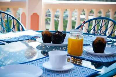 Comida en o cerca de esta villa