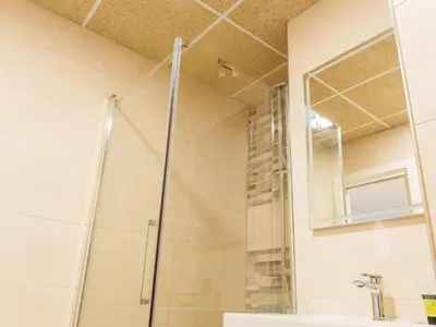 Un baño de Sevilla Railway - Studio