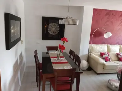 Zona de estar de Piso Auringis