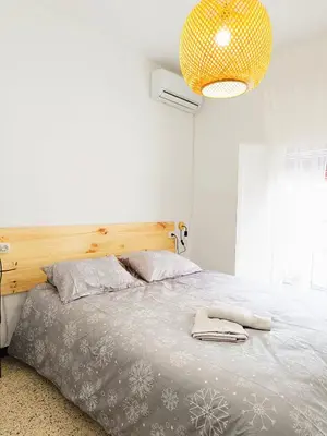 Cama o camas de una habitación en APARTAMENTO COMPLETO con PATIO y TERRAZA - EL CARPIO CENTRO - CORDOBA - WiFi