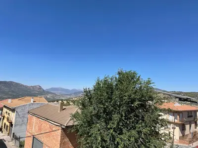Vista general de una montaña o vista desde el apartamento