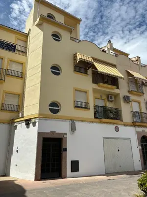 Edificio en el que se encuentra el apartamento