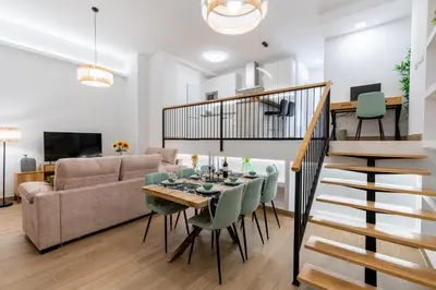 Zona de estar de NT Loft Arrayan Amplio Moderno y Renovado 2Bd 2Bth
