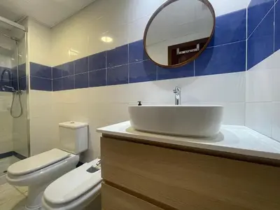 Un baño de Azahar Centre Apartment & Parking