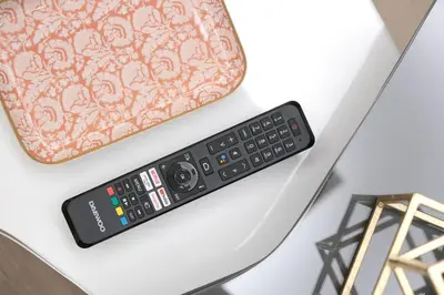 Una televisión o centro de entretenimiento en H2, vivienda turística