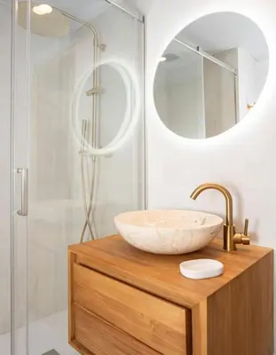Un baño de La Muralla del Marrubial