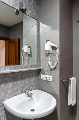 Un baño de Cool Sevilla Hotel