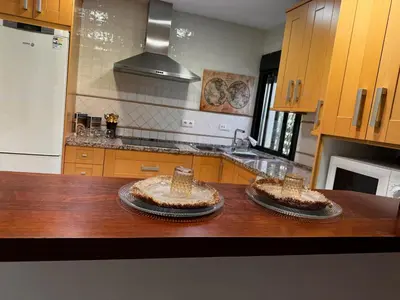Una cocina o zona de cocina en Home Regina