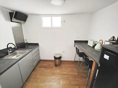 Una cocina o zona de cocina en Sevilla Centro con parking