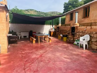 Un patio o zona al aire libre en Casa rural torre chica