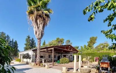Jardín al aire libre en Amazing Home In Montilla With Wifi
