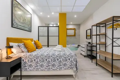 Cama o camas de una habitación en LP2 Loft Timeless Suite Sevilla en Pareja