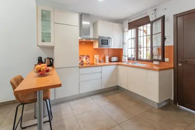 Una cocina o zona de cocina en Apartamento El Museo Écija