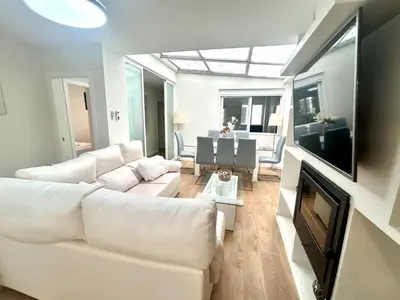 Una televisión o centro de entretenimiento en Esencia de Córdoba