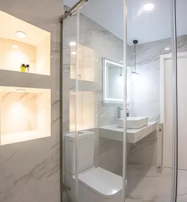 Un baño de Bernaldez Suite - Vacacional Sevilla