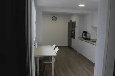 Una cocina o zona de cocina en apartamento nuevo