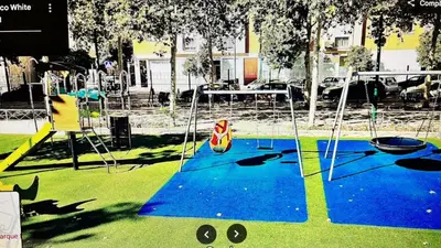 Zona de juegos infantil en 2 hab 2 baños con Parking junto al Casco Histórico