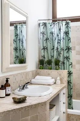Un baño de MonKeys Apartments Alameda House & Terrace