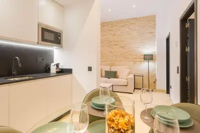 Una televisión o centro de entretenimiento en New Design Apartment - Gallos 4