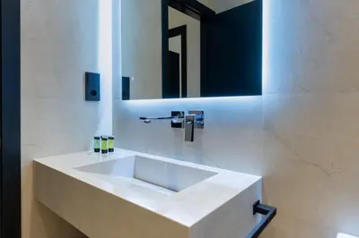 Un baño de New Design Apartment - Private patio - Gallos 2