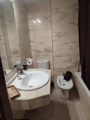 Un baño de apartamentos barrio nuevo