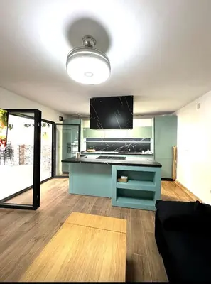 Una televisión o centro de entretenimiento en Casa rural