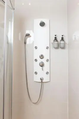 Un baño de Alohamundi Lumbreras VI