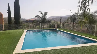 Piscina en o cerca de Spacious Villa with Pool in Pruna, 140 m²