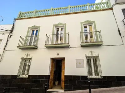 Edificio en el que se encuentra la habitación en casa particular