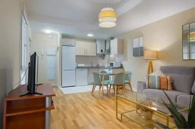 Una cocina o zona de cocina en Casco Antiguo Moderno Luminoso