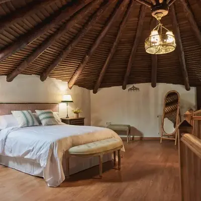 ALOJAMIENTO TURISTICO- AGROTURISMO Dehesa La Pared