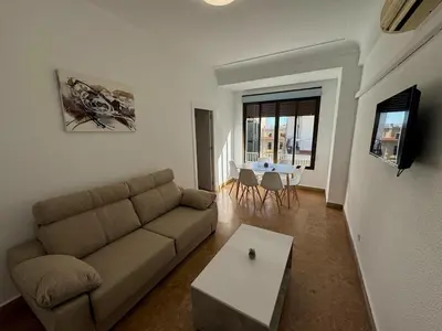 Una televisión o centro de entretenimiento en El Balcón de María Luisa