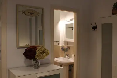 Un baño de Apartamentos RG calle Santiago 46