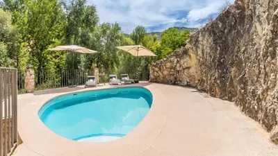 Piscina en o cerca de Casa Rural Cortijo Pesquera by Ruralidays