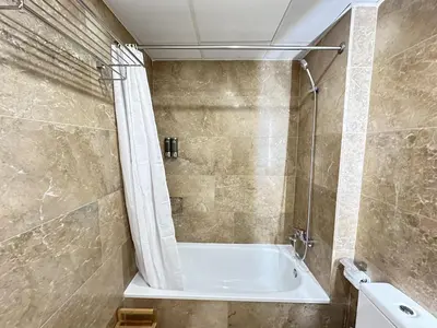 Un baño de Buhaira Suite Sevilla