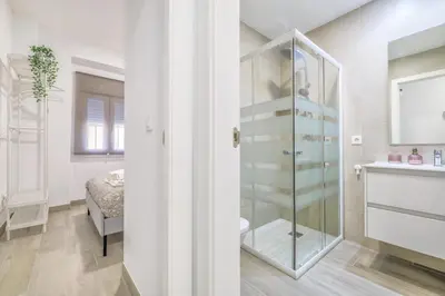 Un baño de Aires de Azahar & Parking Incluido