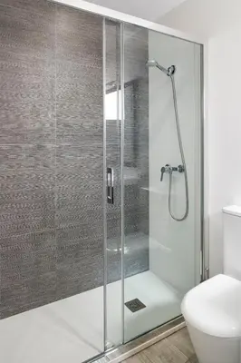 Un baño de Alohamundi Céspedes