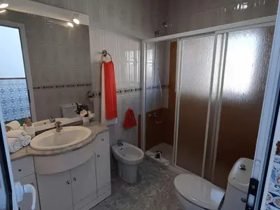 Un baño de Country House Cuevas Bajas by Genil River