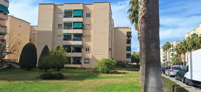 Edificio en el que se encuentra la habitación en casa particular