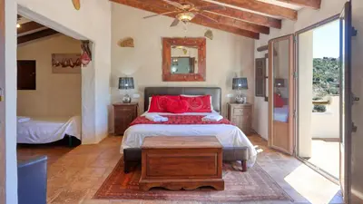 Cama o camas de una habitación en Cortijo Cuscurro Riogordo by Ruralidays