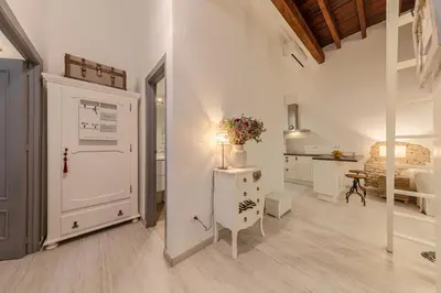 Una cocina o zona de cocina en Casas de Sevilla - Casa Descalzos
