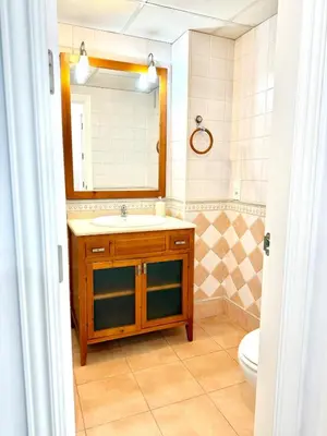 Un baño de Centro histórico a pie, parking gratis