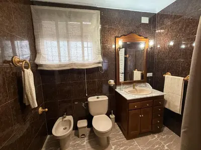 Un baño de Meloja Centro